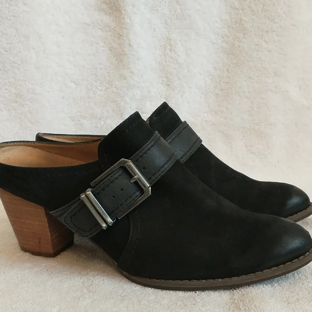 Vionic Black Suede Cheyenne‎ Mule Bootie With Adjustable Strap, Women's Size 8.5